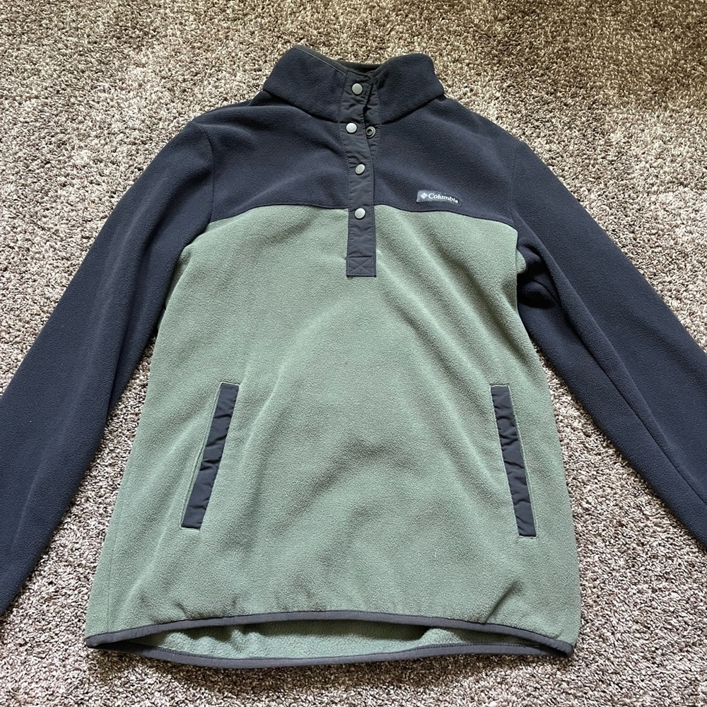 Columbia quarter snap jacket